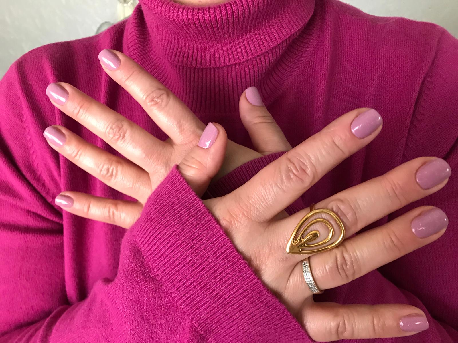 Lavender hybrid manicure — nail salon La Herradura Spain
